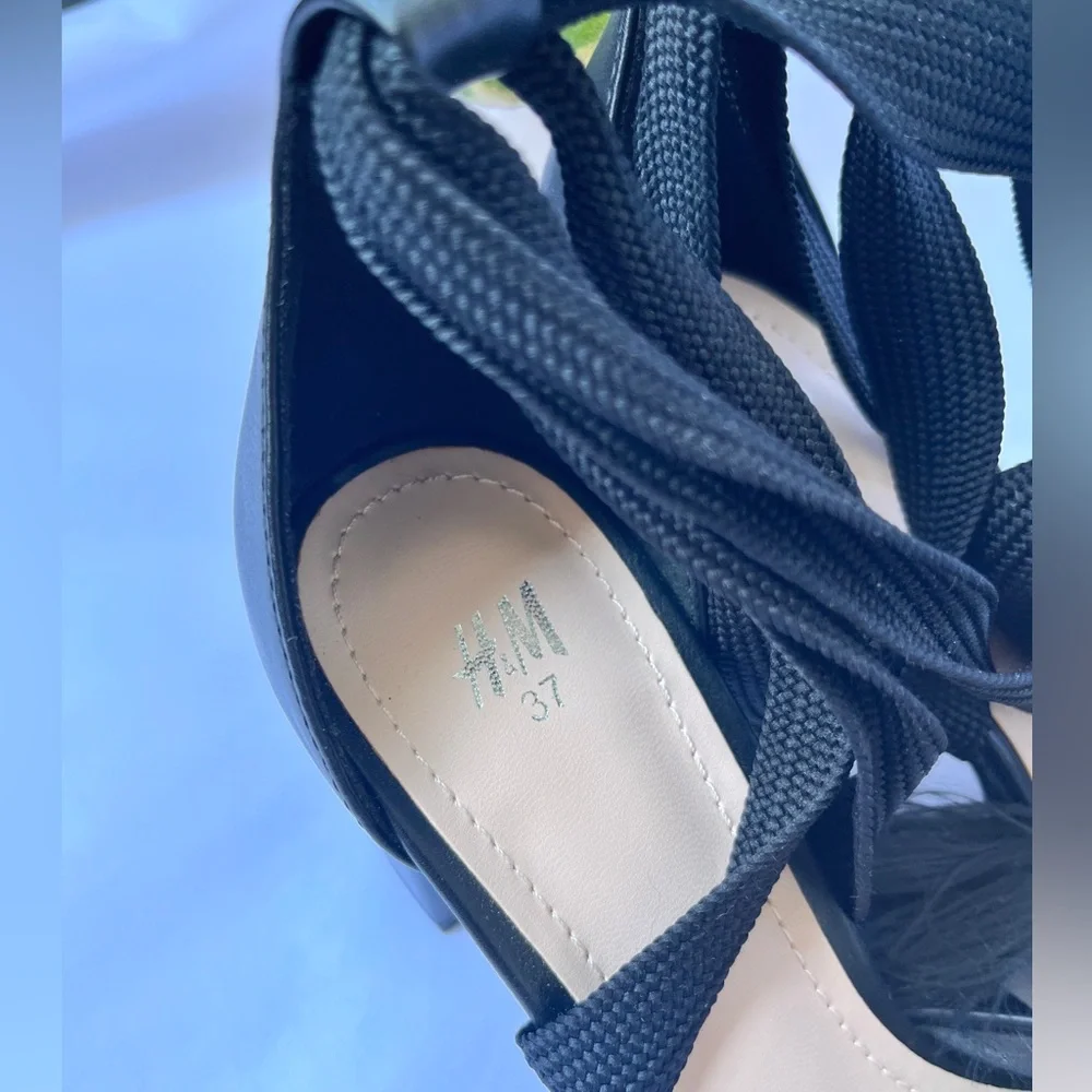 H&M | Black Tie-Up Block Heels - Picture 9 of 16